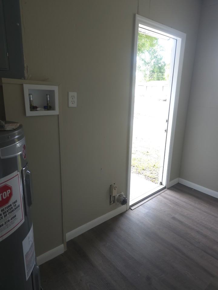4555 Malibu St #NA - Photo 7 of 7