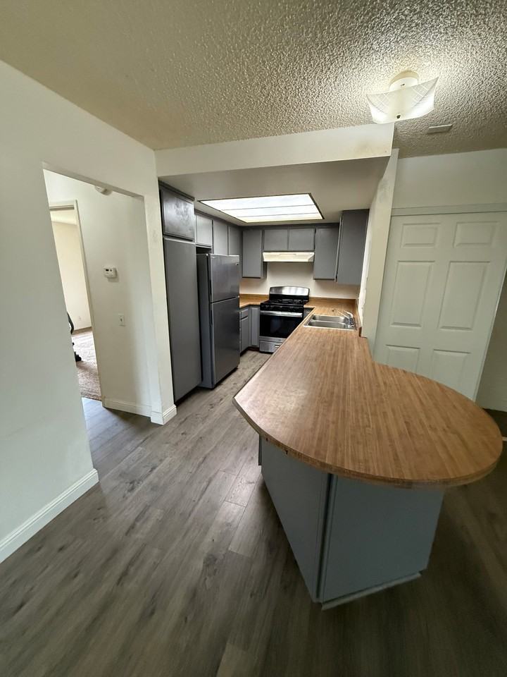 926 N N Pl #NA - Photo 2 of 10