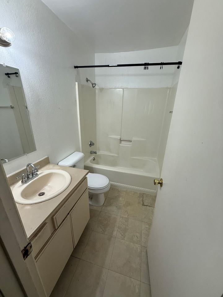 926 N N Pl #NA - Photo 5 of 10