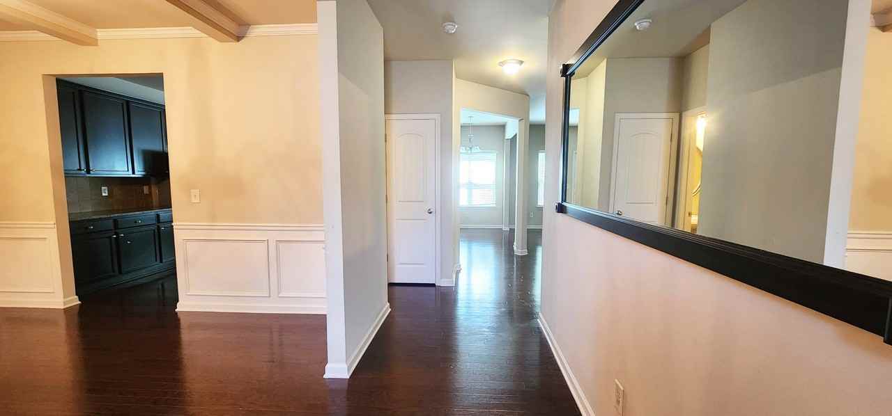 119 Gloster Park Ct #NA - Photo 2 of 22