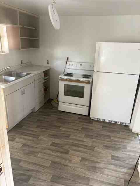 1031 N Florence Ave #NA - Photo 3 of 27