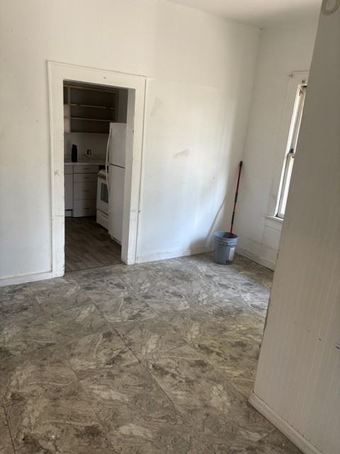 1031 N Florence Ave #NA - Photo 7 of 27