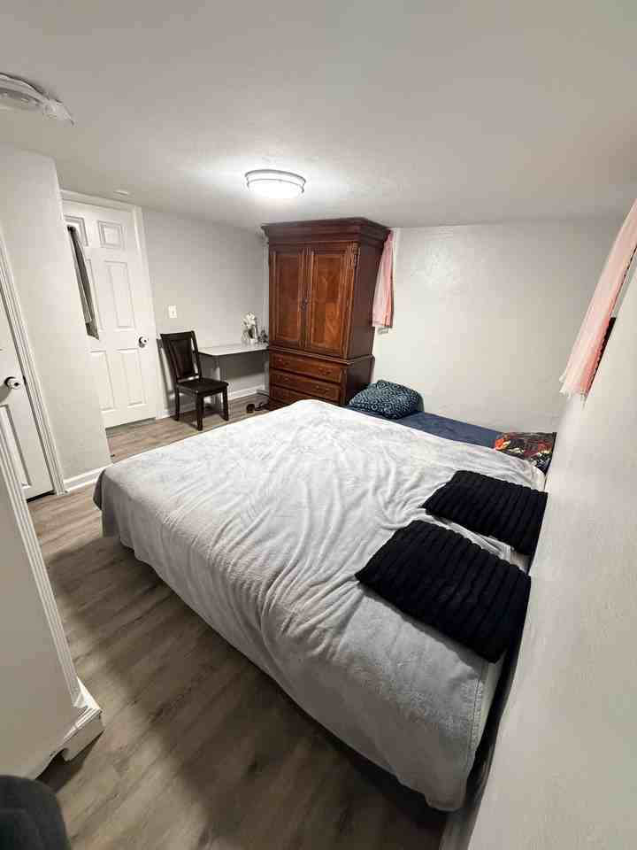 209 W Chandler St #NA - Photo 4 of 6