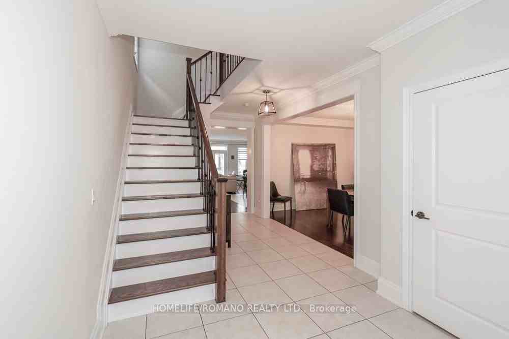 100 Falstaff Avenue - Photo 7 of 28