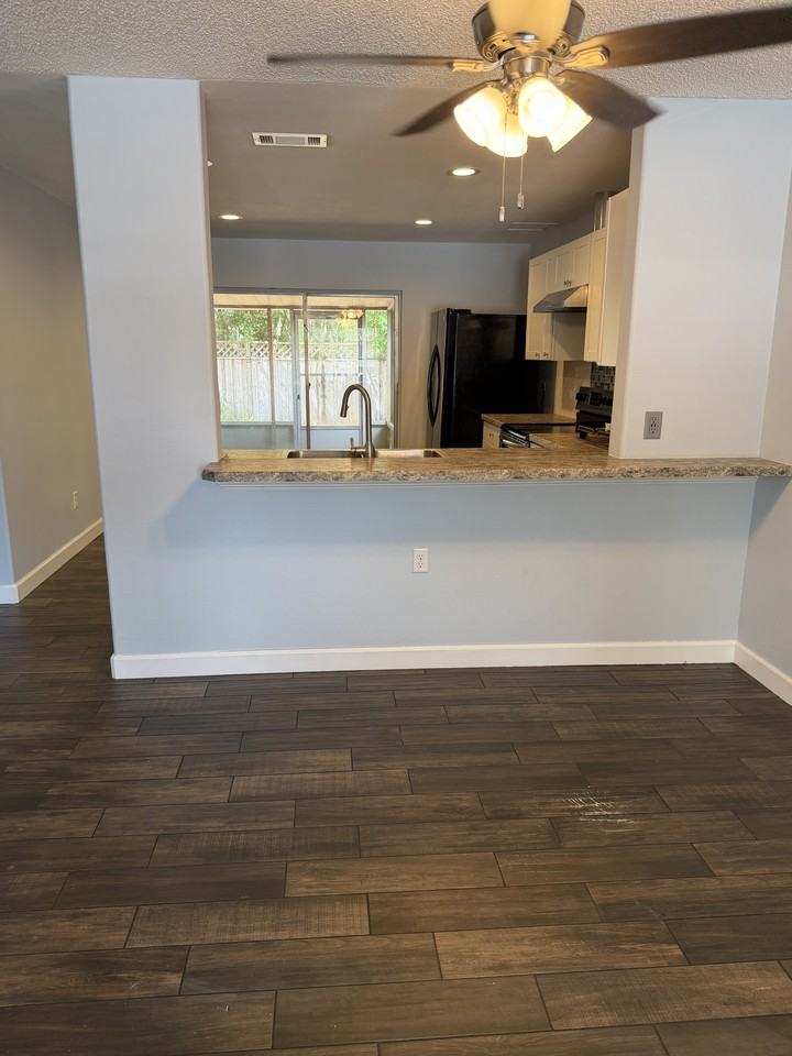 512 Owl Cir #NA - Photo 5 of 9