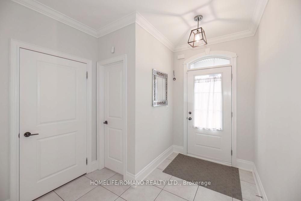 100 Falstaff Avenue - Photo 6 of 28