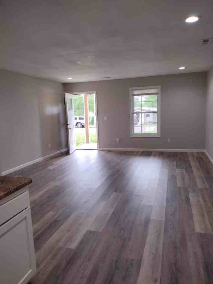 424 S Park St #NA - Photo 2 of 17