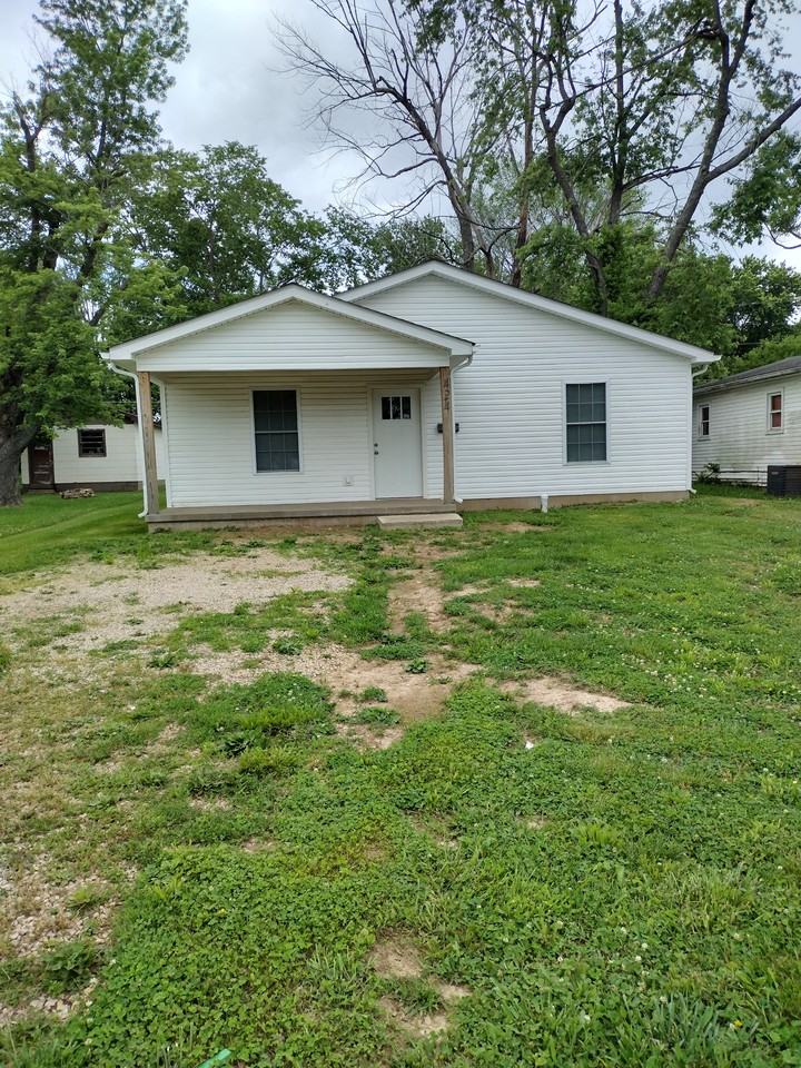424 S Park St #NA - Photo 3 of 17