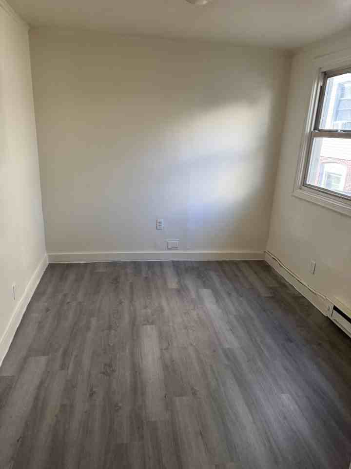 57 Pemberton St #1stFLREAR - Photo 5 of 9