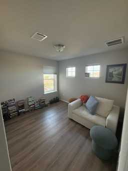 112 Schuster Ct #2