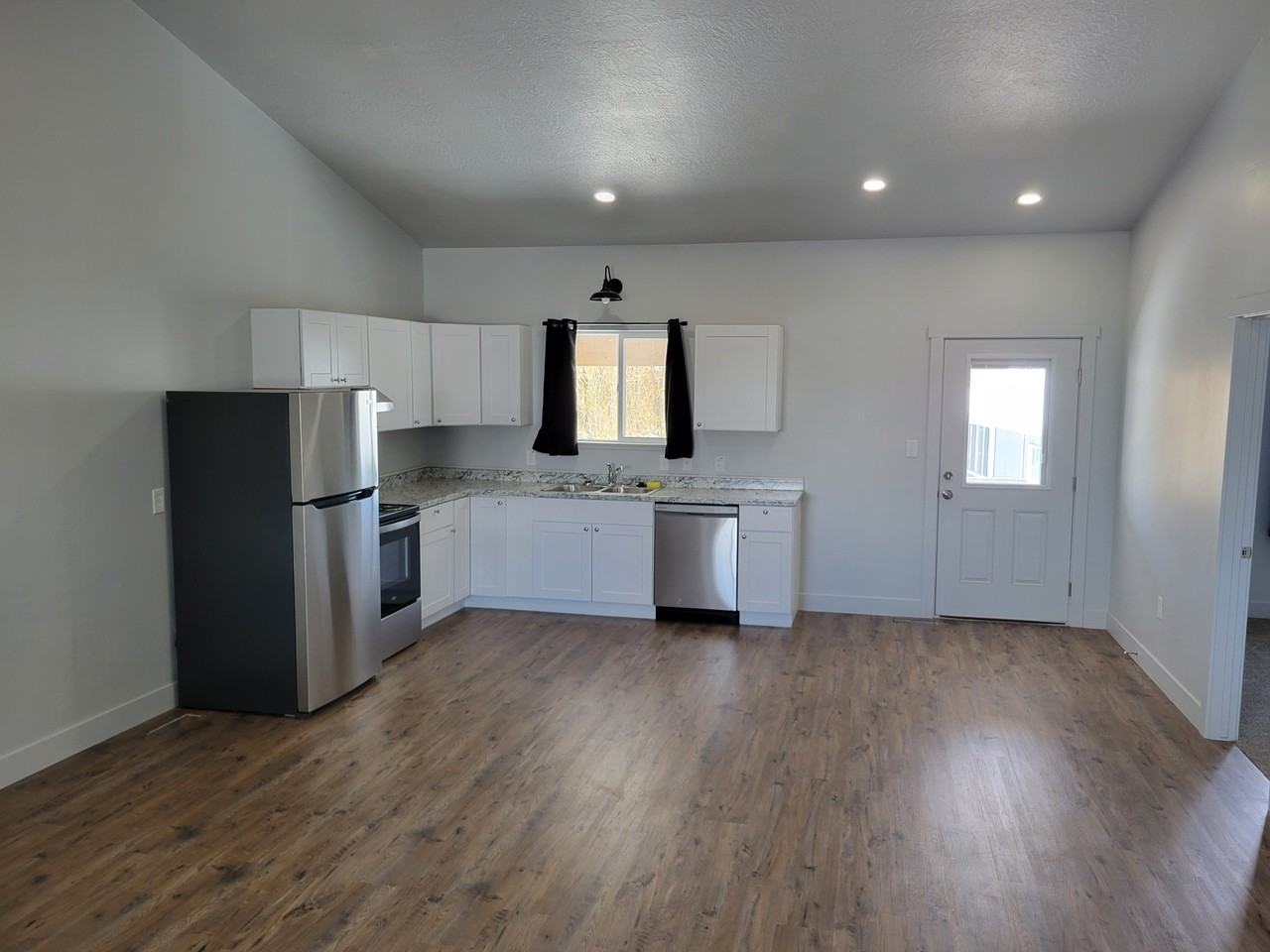 200 Gannett Dr #200 - Photo 3 of 19