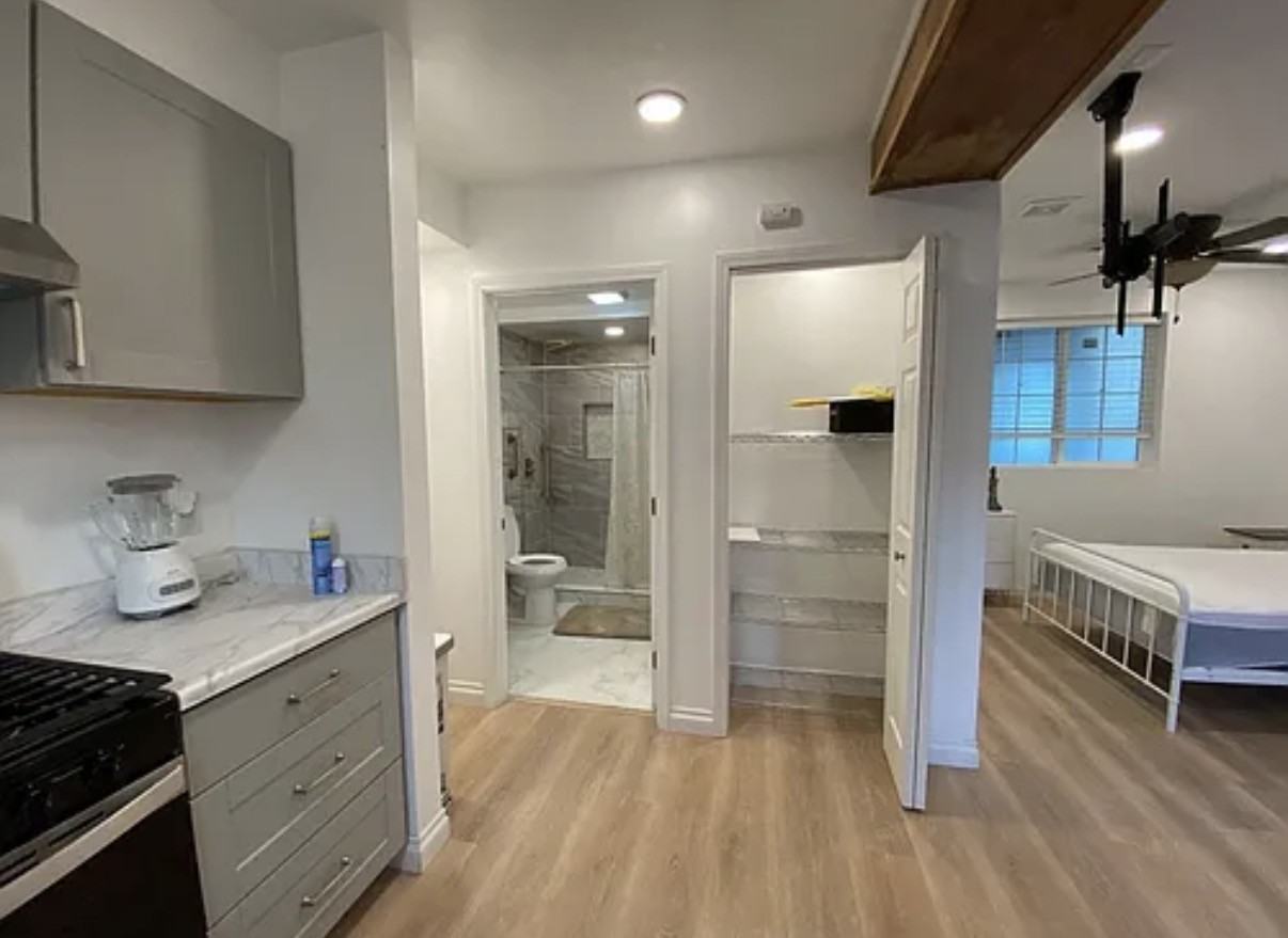 1912 Isla Del Carmen Way #NA - Photo 5 of 10