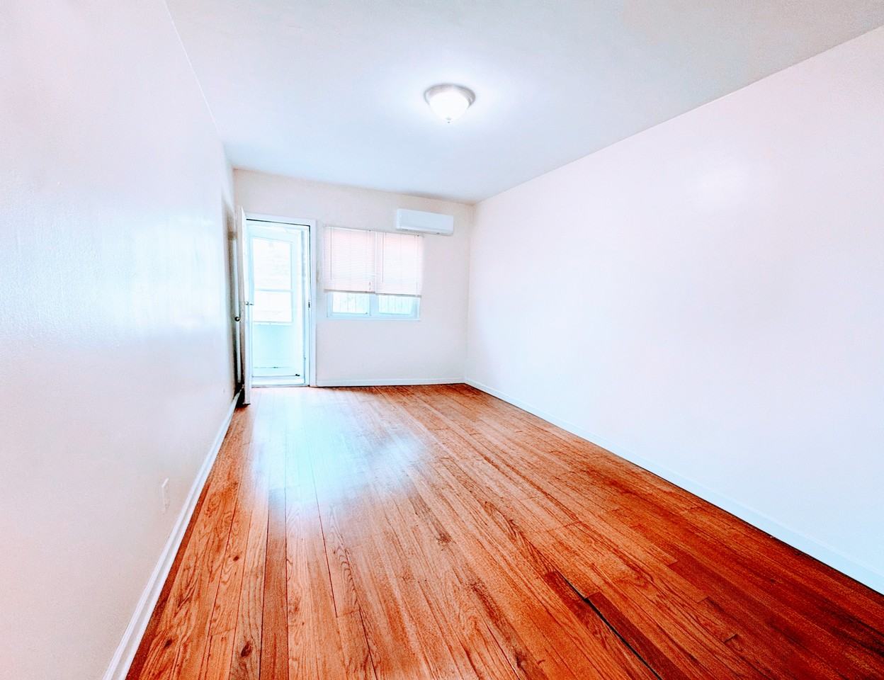 15019 26th Ave #NA - Photo 5 of 11