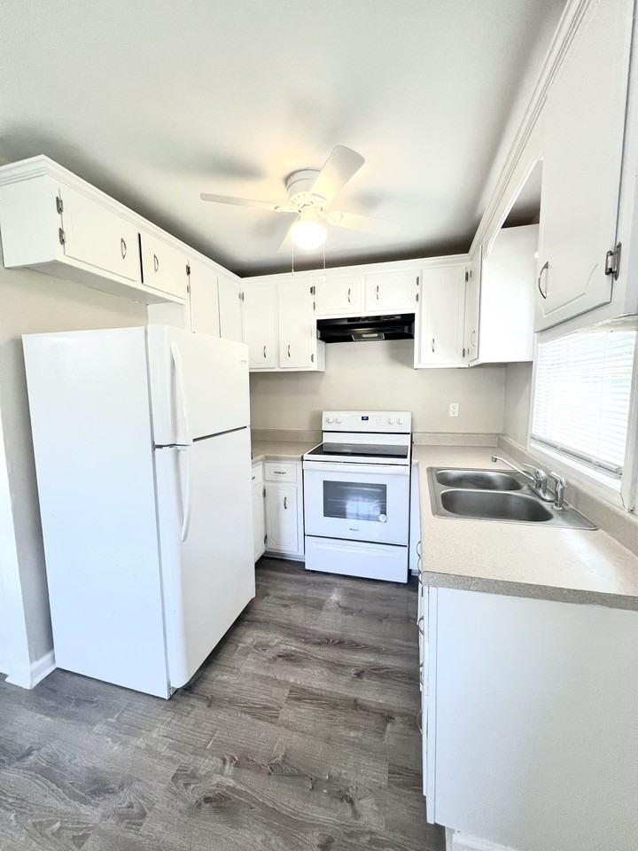 312 Beech St #1 - Photo 6 of 7