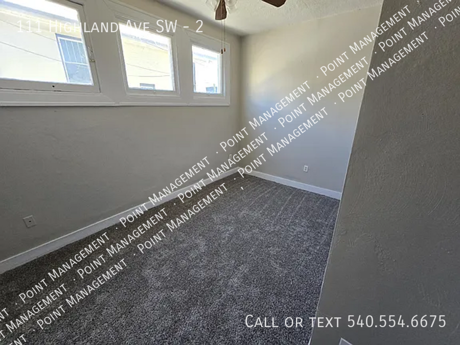 111 Highland Ave Sw #2 - Photo 4 of 9