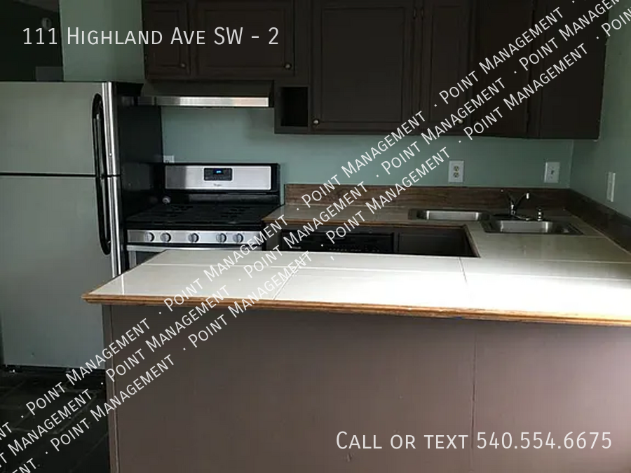 111 Highland Ave Sw #2 - Photo 7 of 9
