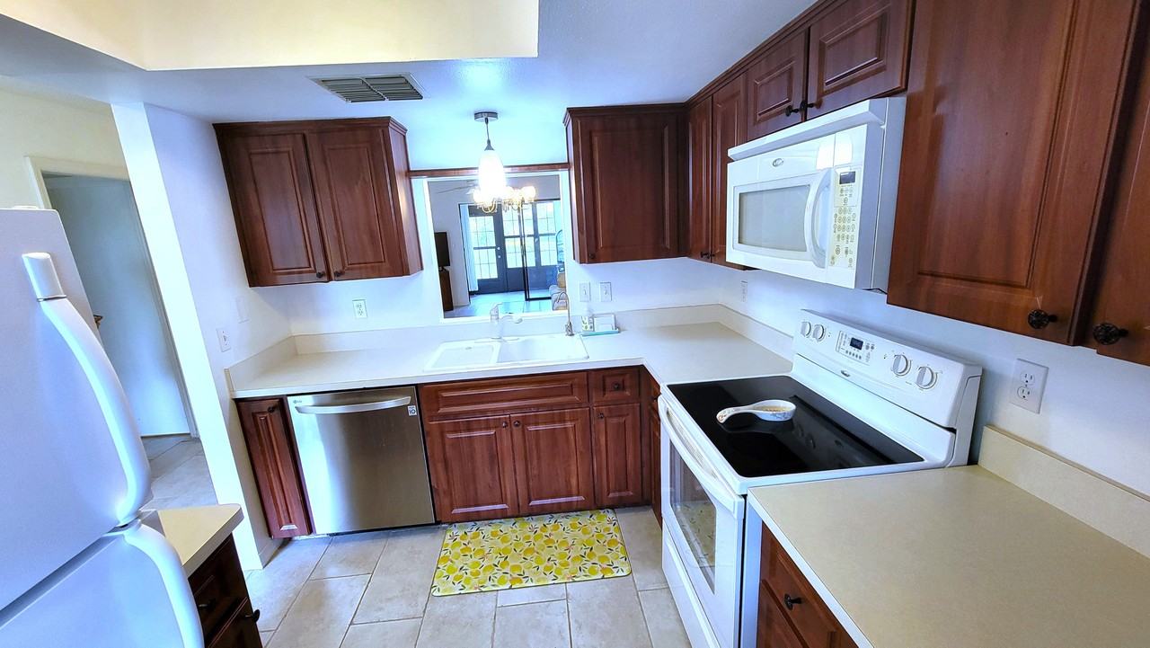 10819 Chenequa Ct #NA - Photo 7 of 26