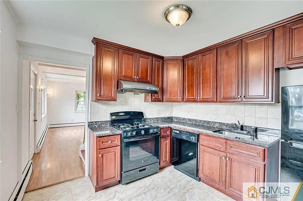 237 Loring Ave #NA - Photo 3 of 5