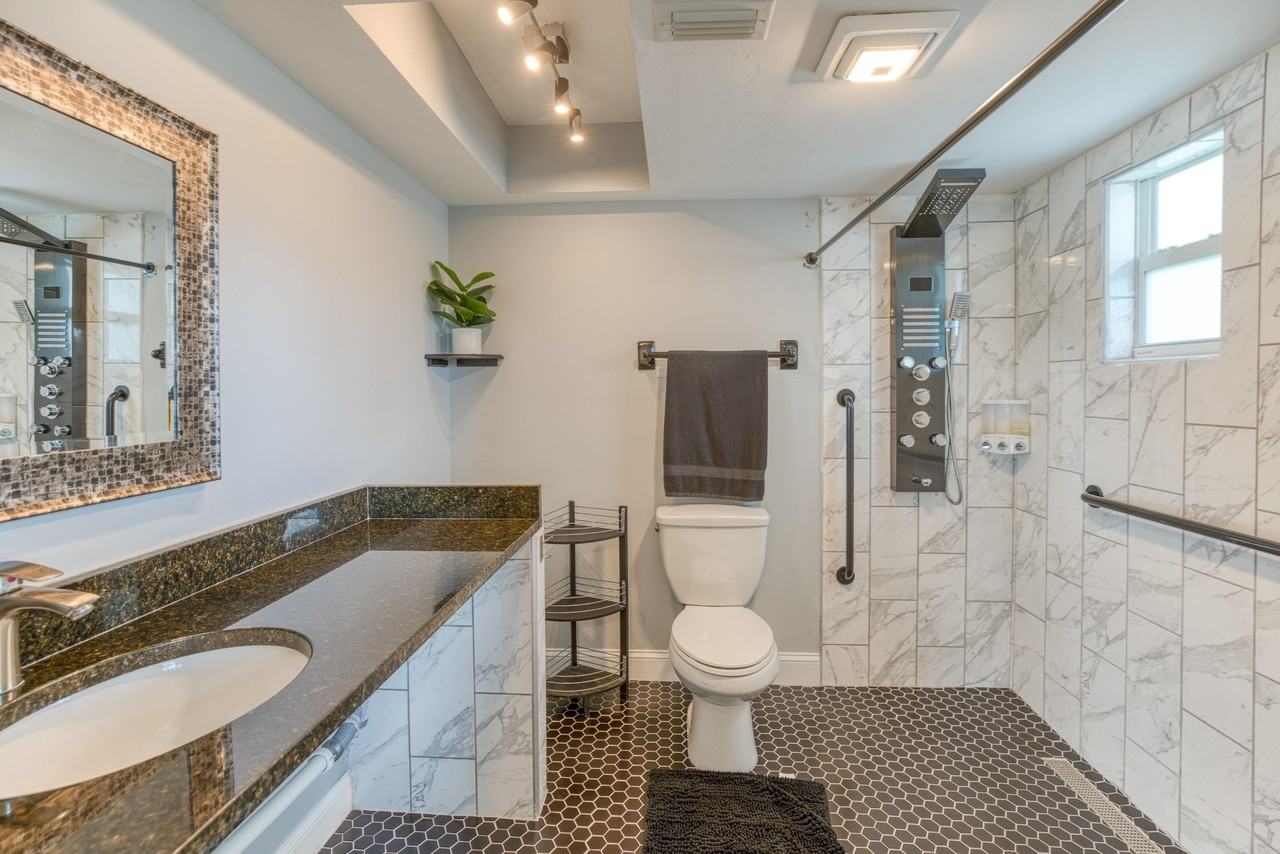 4834 Tudor Dr #4834 - Photo 6 of 8