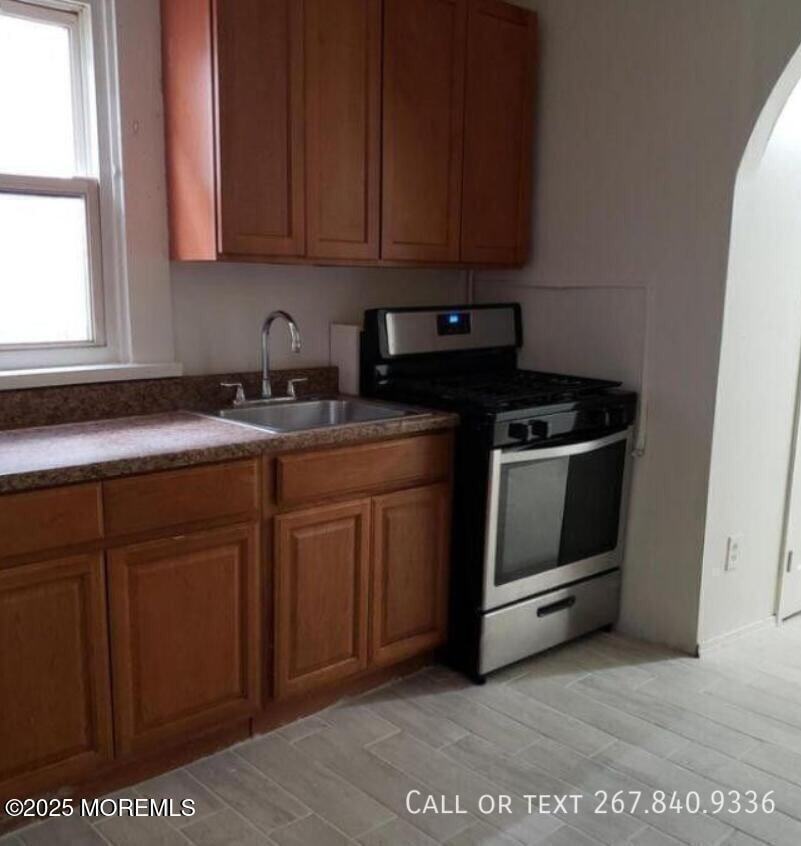 40 Shore Blvd - Photo 4 of 4