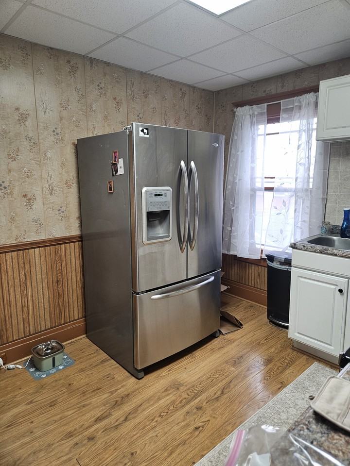2935 Genesee St #UP - Photo 4 of 15