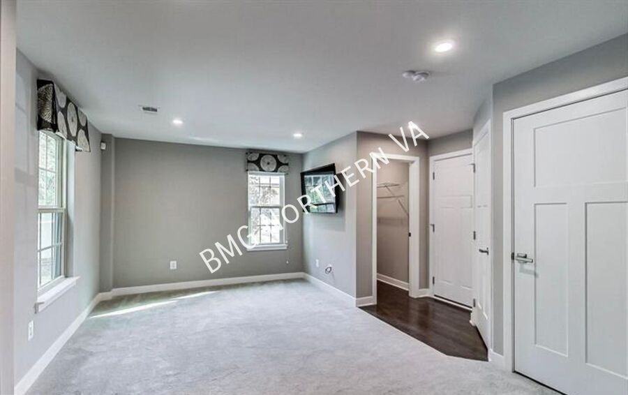 4511 Joseph Bristow Ln - Photo 5 of 33