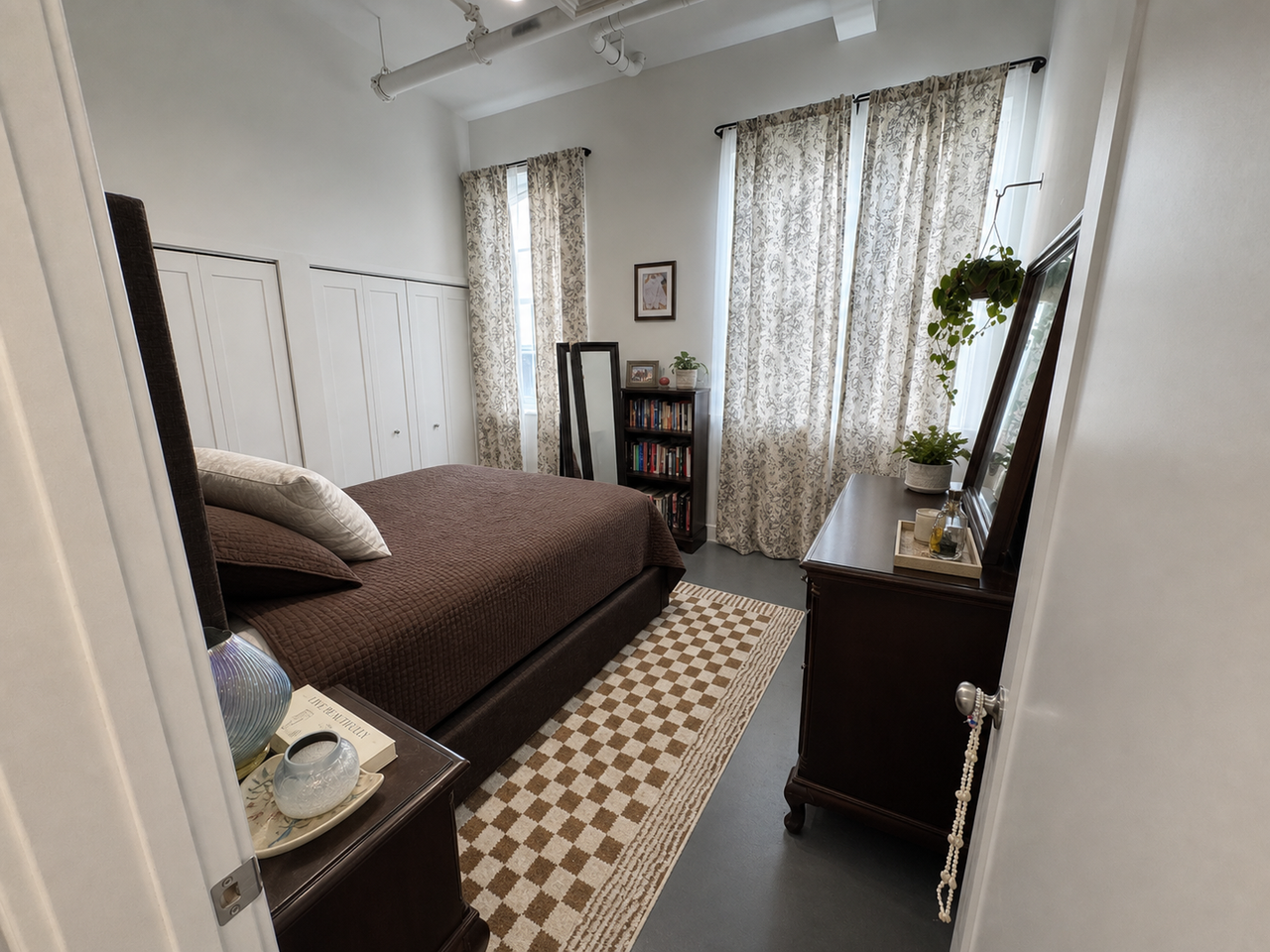 1710 N 5th St #5 - Photo 3 of 15