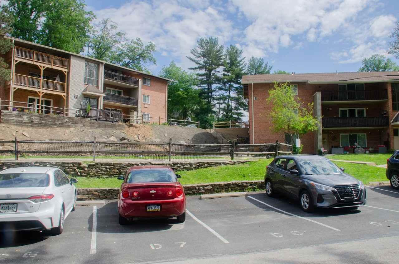 Hollow Run Apartments - Photo 2 of 50