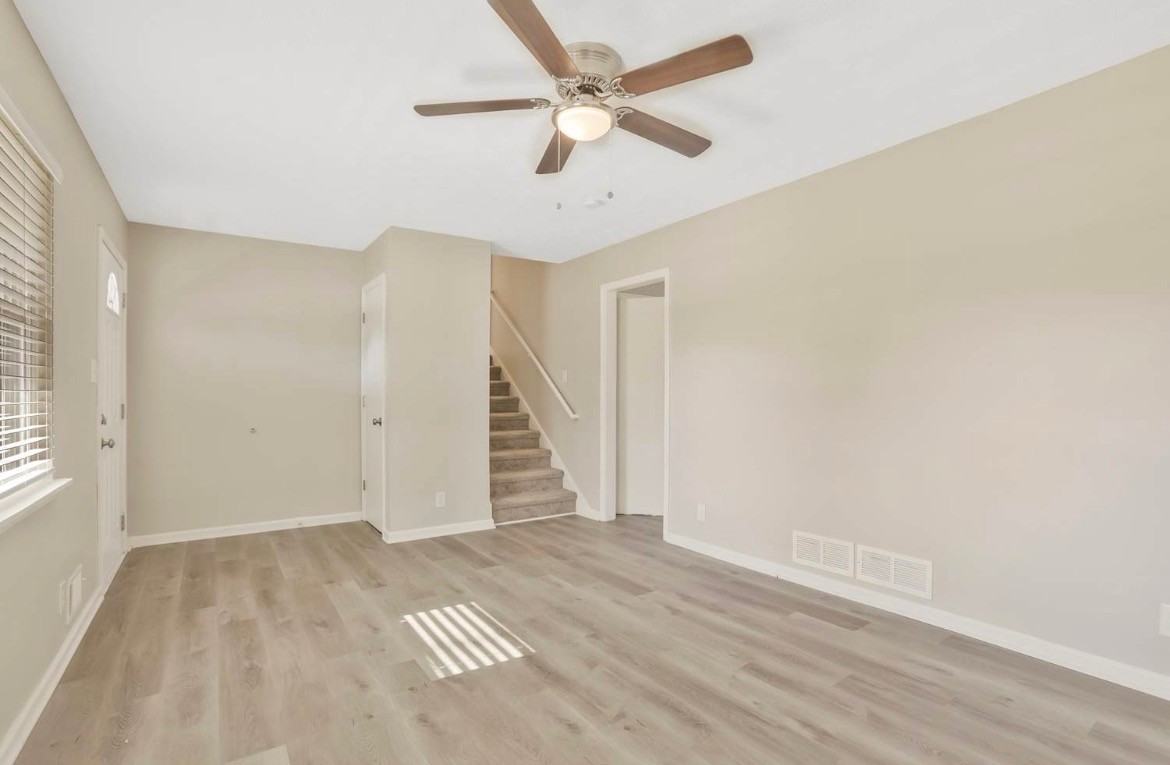 5370 Zachary Drive - Photo 3 of 13