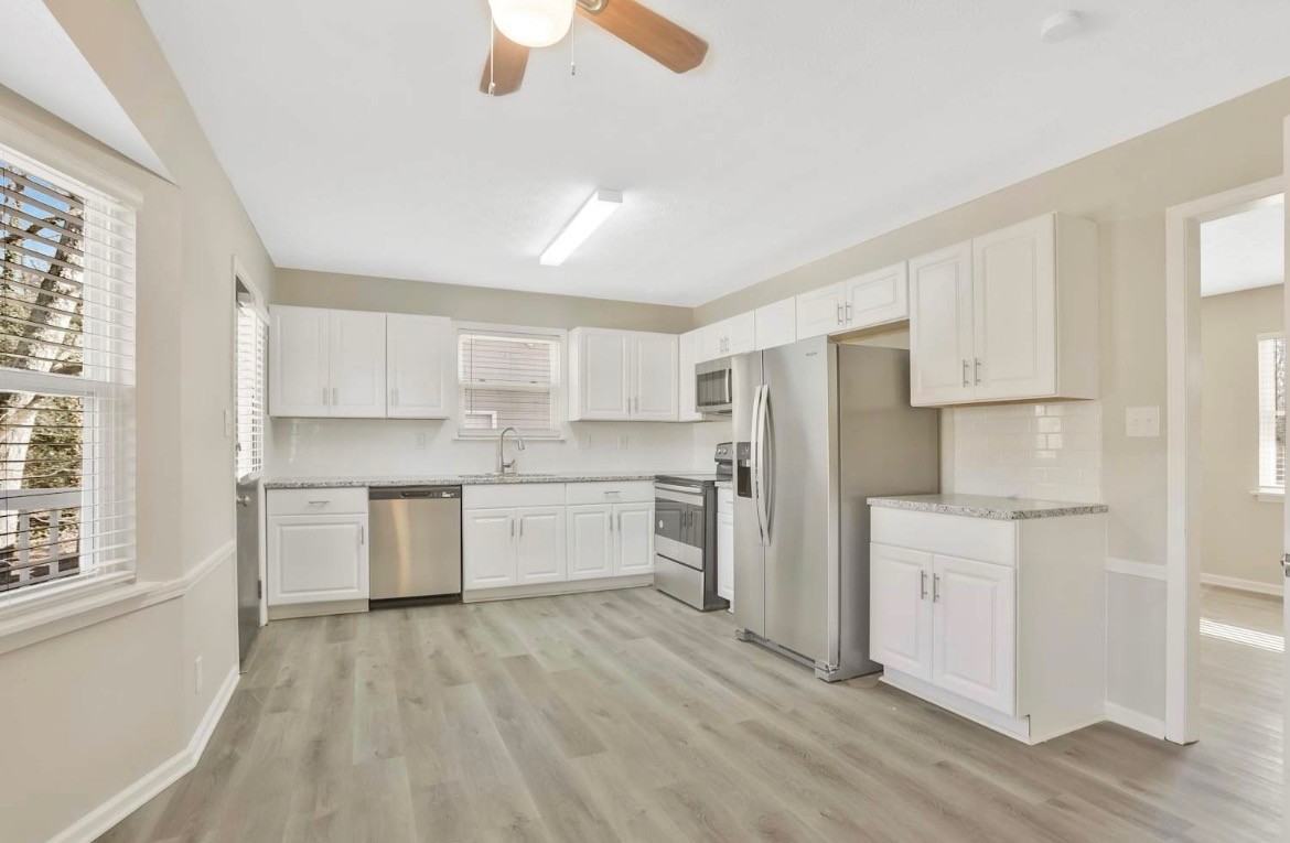 5370 Zachary Drive - Photo 7 of 13