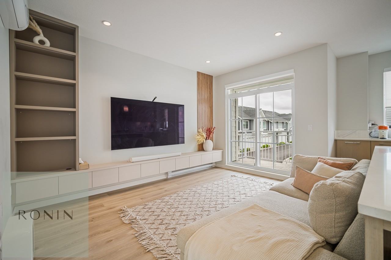 5311 Admiral Way #103 - Photo 5 of 83