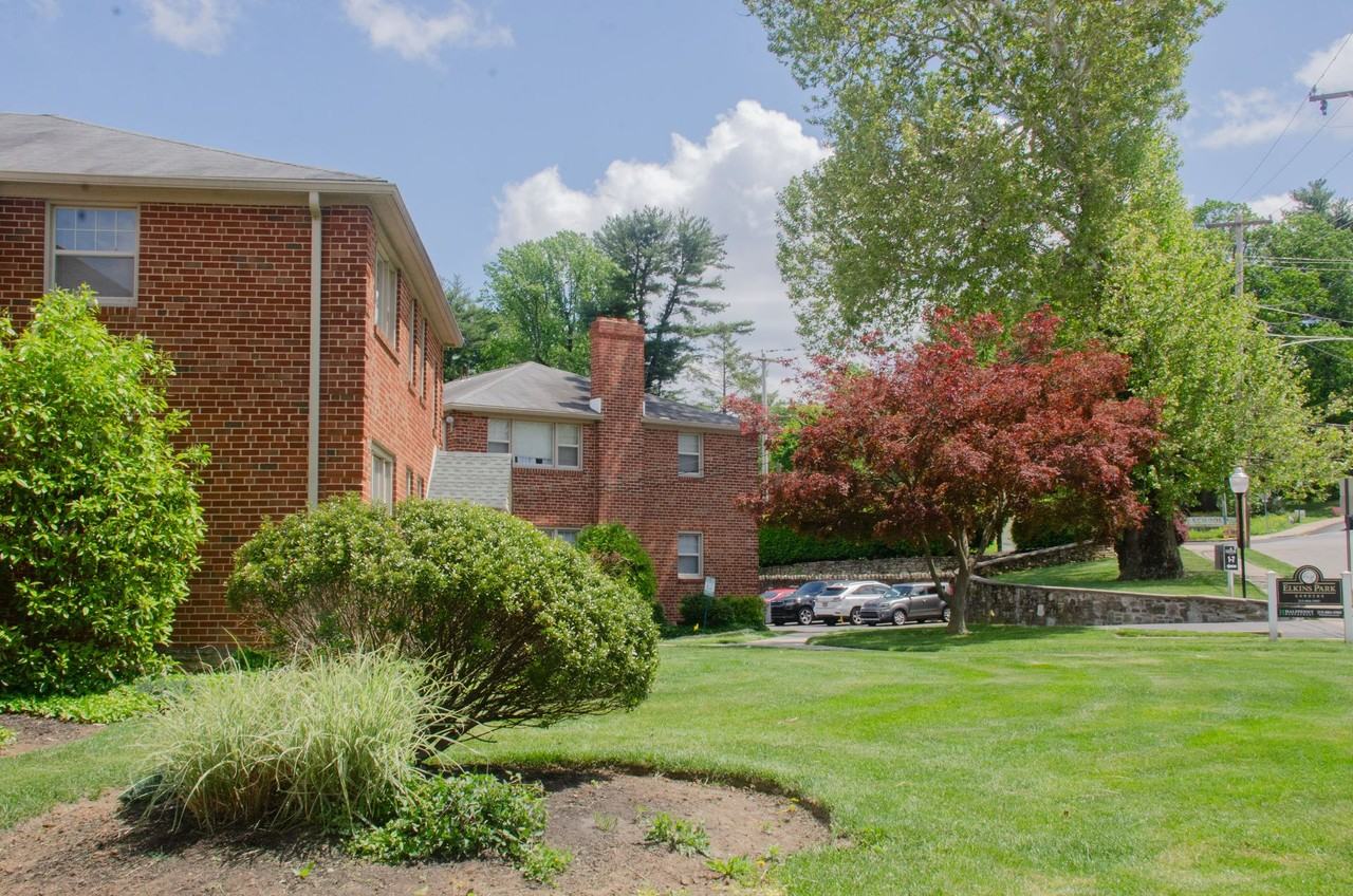 Elkins Park Gardens - Photo 3 of 35
