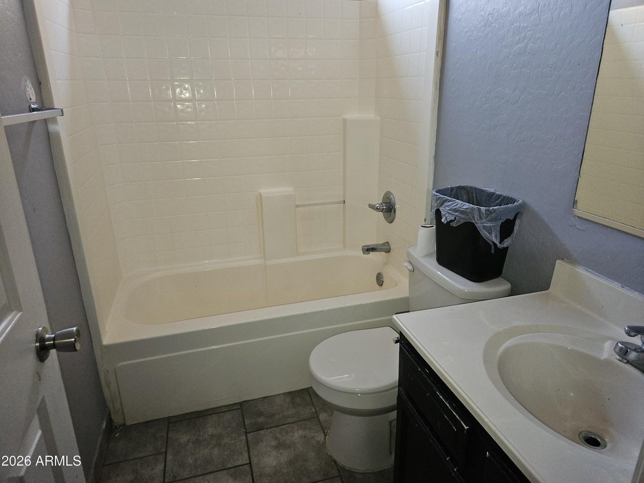 9033 W Oneida Dr - Photo 7 of 8