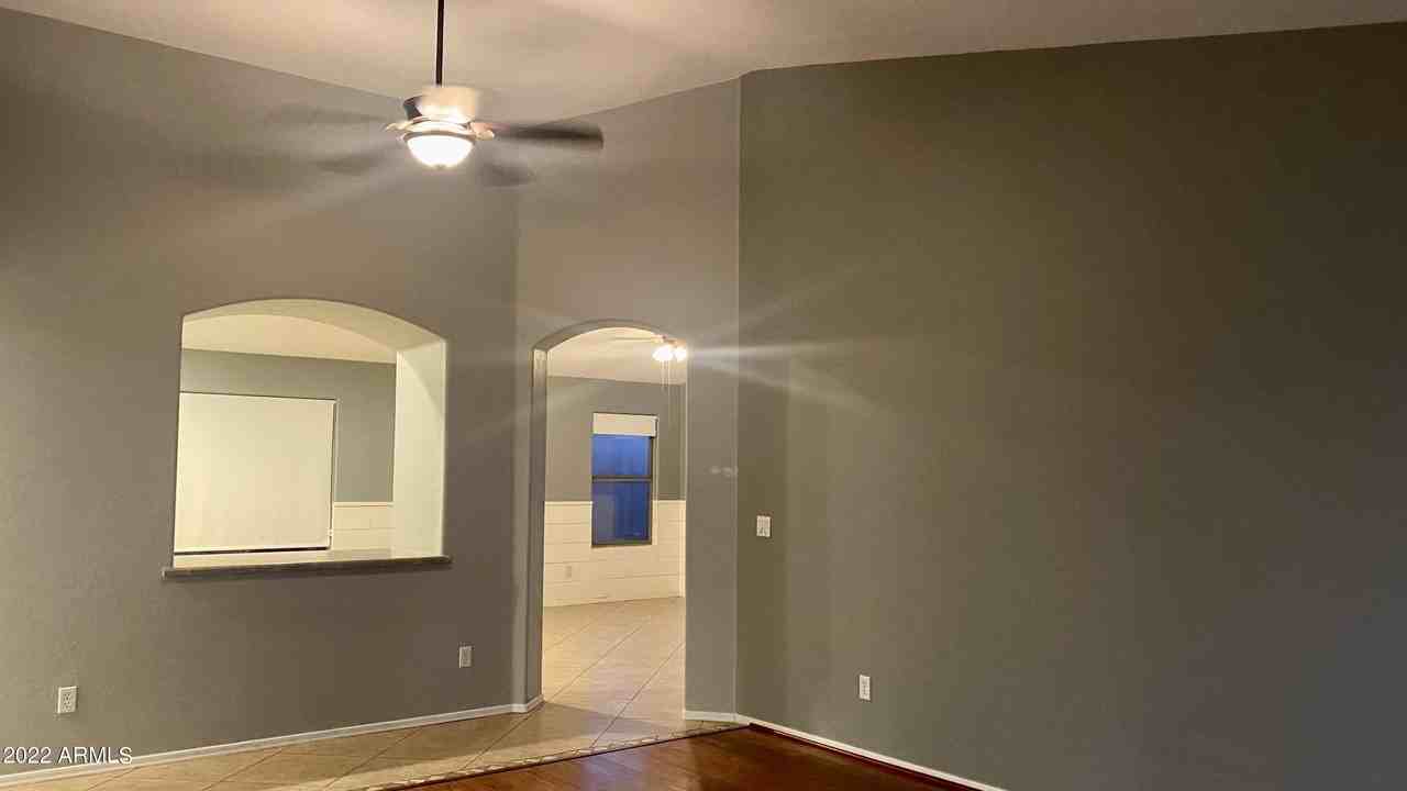 2610 N 107th Dr - Photo 4 of 17