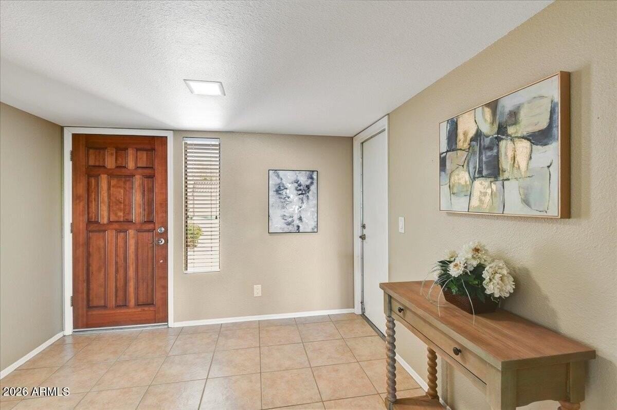 9630 W Tonto Ln - Photo 4 of 25