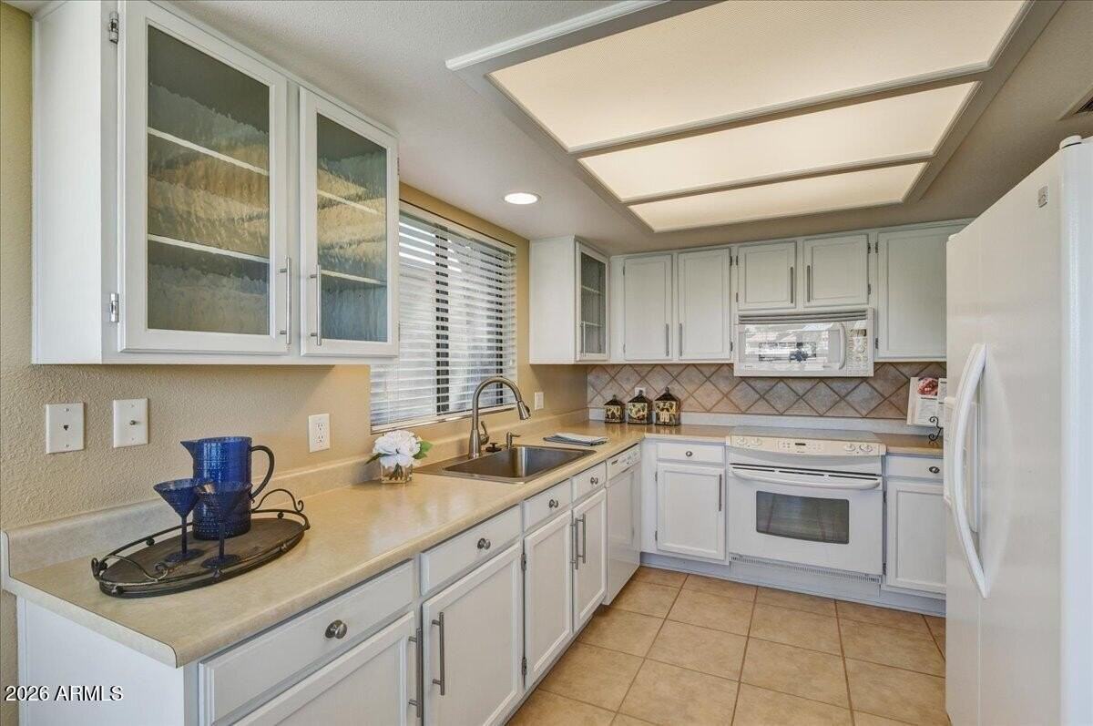 9630 W Tonto Ln - Photo 7 of 25