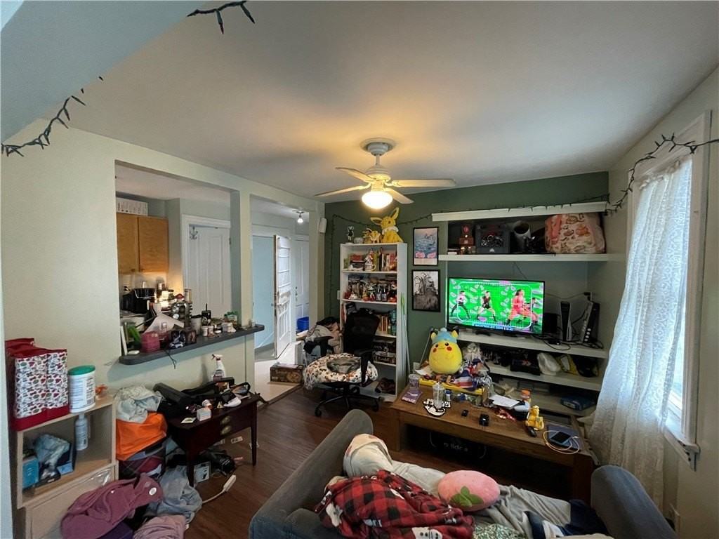 76 Gold St - Photo 5 of 5
