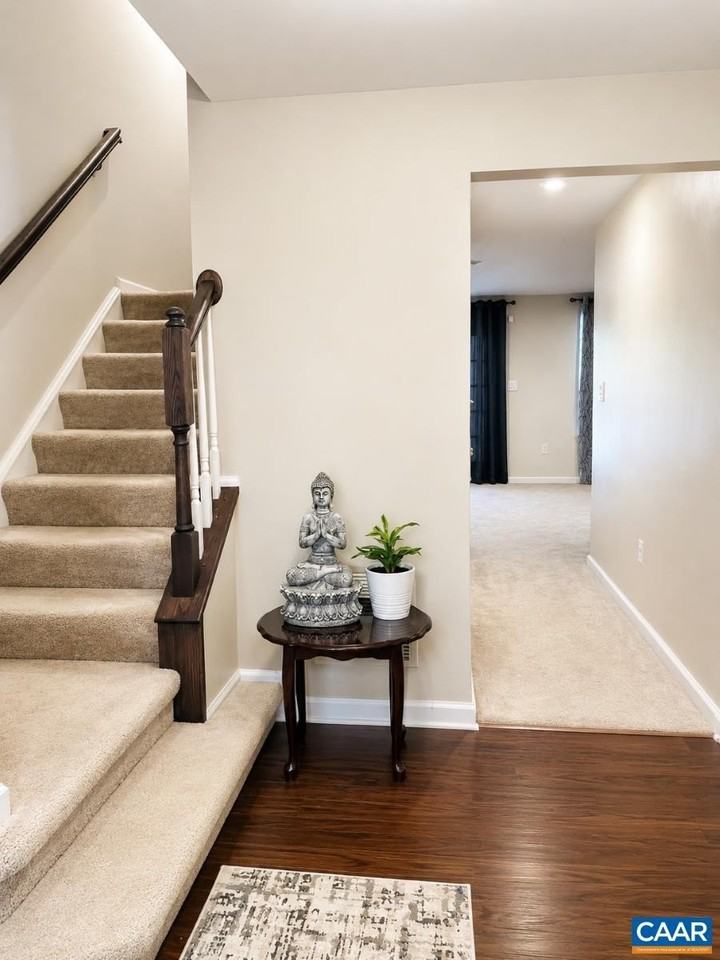 2046 Elm Tree Ct - Photo 3 of 20
