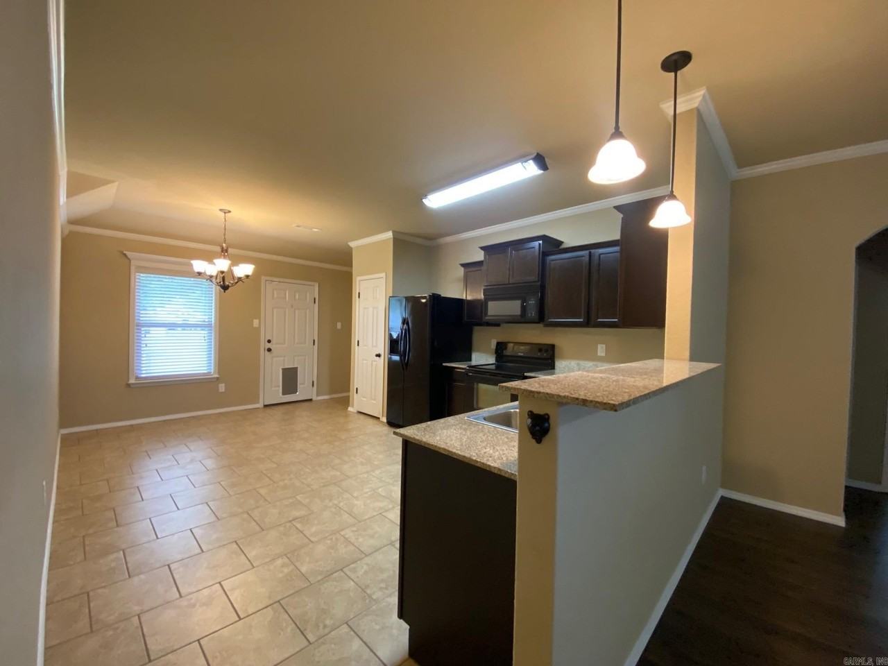 2633 Chapel Creek Dr - Photo 4 of 15