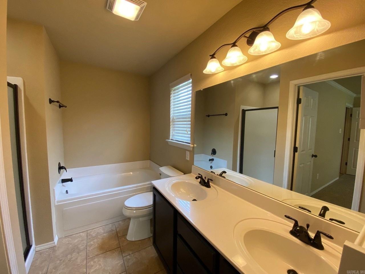 2633 Chapel Creek Dr - Photo 7 of 15