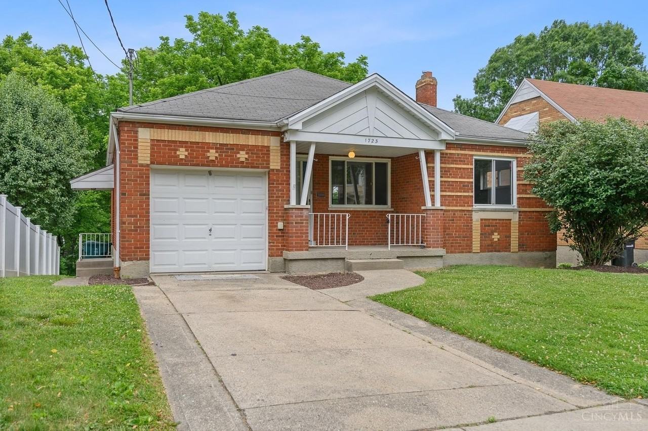 1723 Tuxworth Ave - Photo 2 of 38