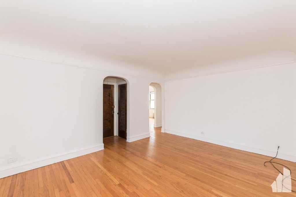 2619 W Berwyn Ave #2617-3B - Photo 4 of 11