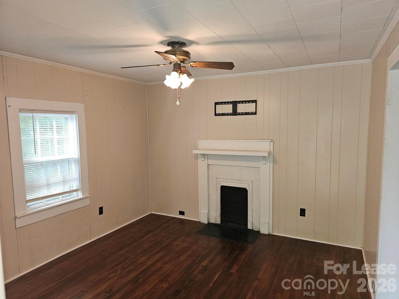 508 S Laurel St - Photo 4 of 20