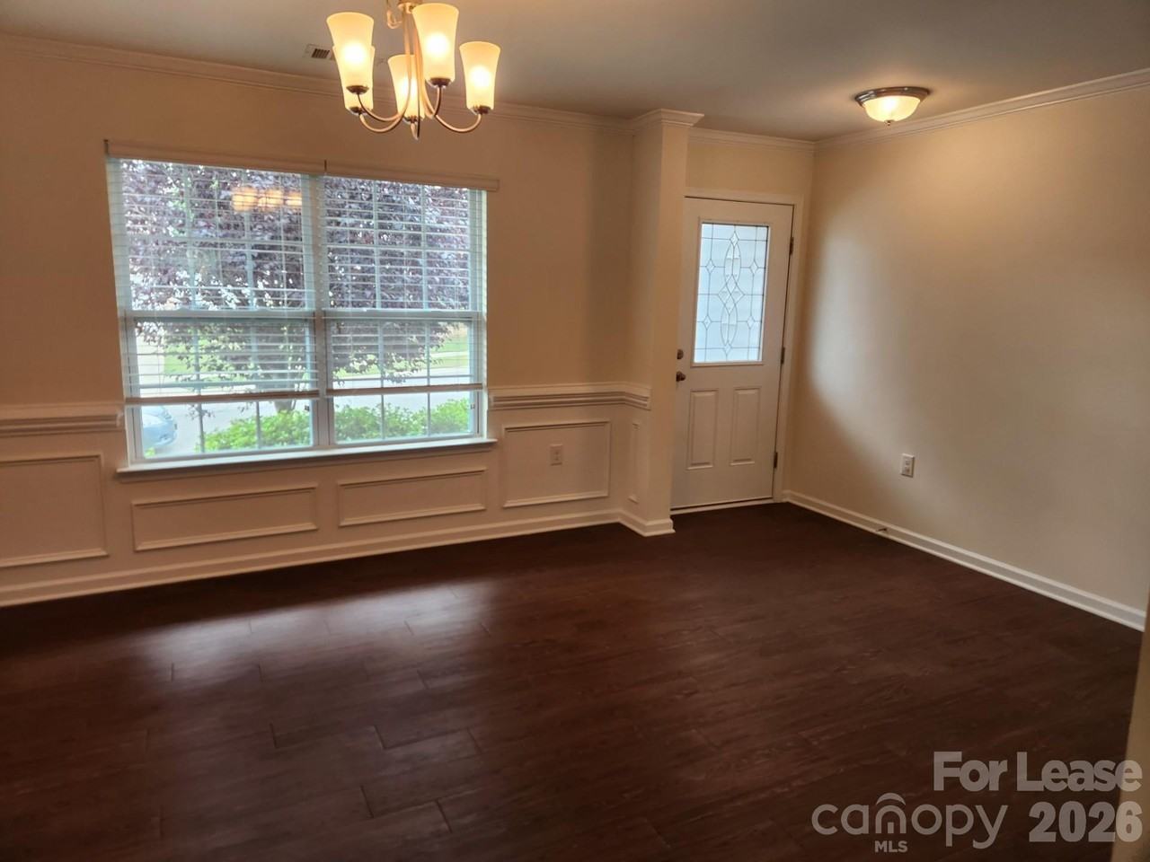 1415 Kent Downs Ave Sw - Photo 4 of 24