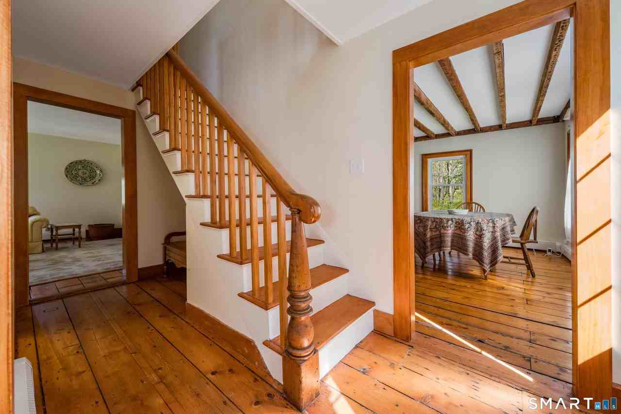 50 Ledge Hill Rd - Photo 3 of 36