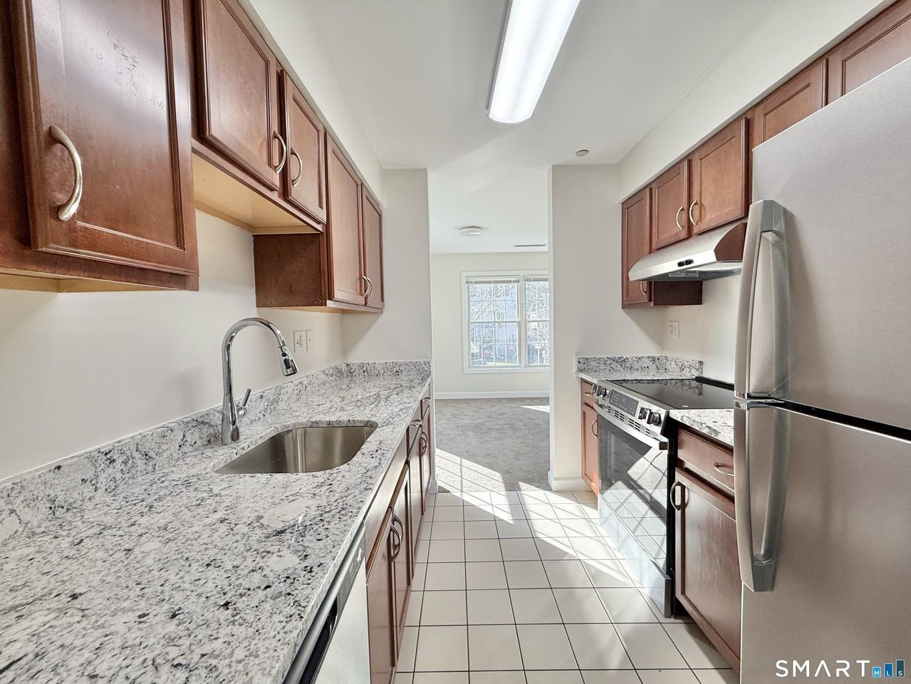 22 Fairgate Dr - Photo 5 of 14