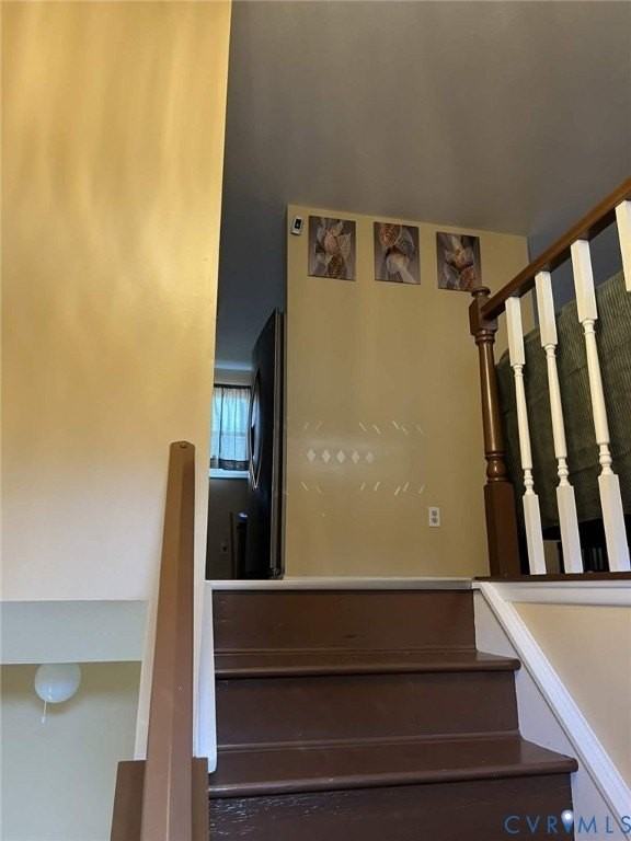 6531 Watchlight Rd - Photo 3 of 14