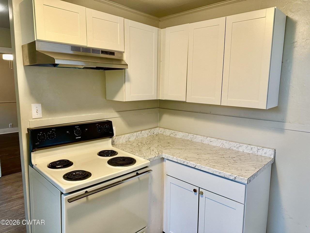 185 N 28th Ave - Photo 7 of 10