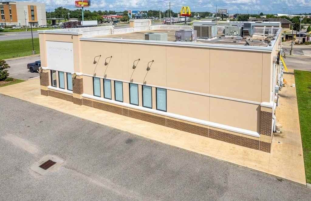 5031 Montgomery Hwy - Photo 7 of 9