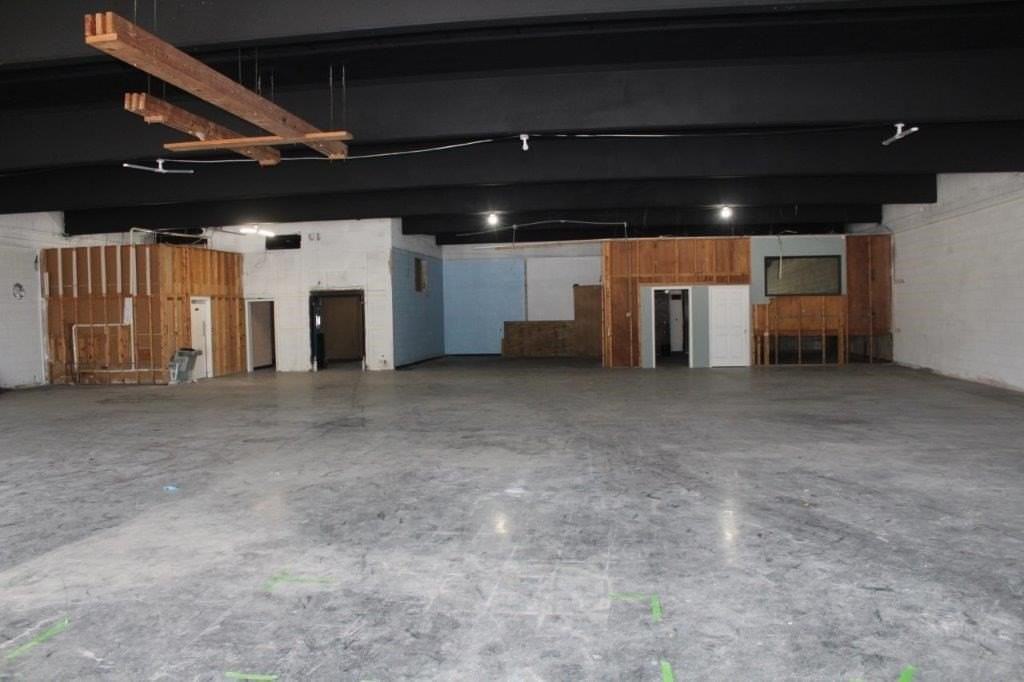 5942 W Main St - Photo 3 of 4